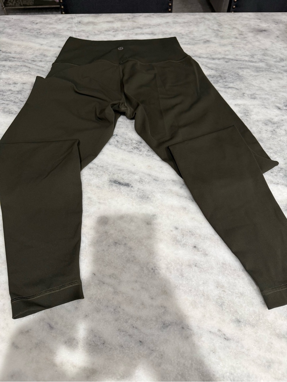 lululemon Wunder Train High-Rise Tight 28" in olive green